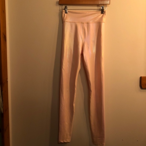 Carbon38 NWOT high rise shine full length leggings iridescent champagne pink - Picture 3 of 9